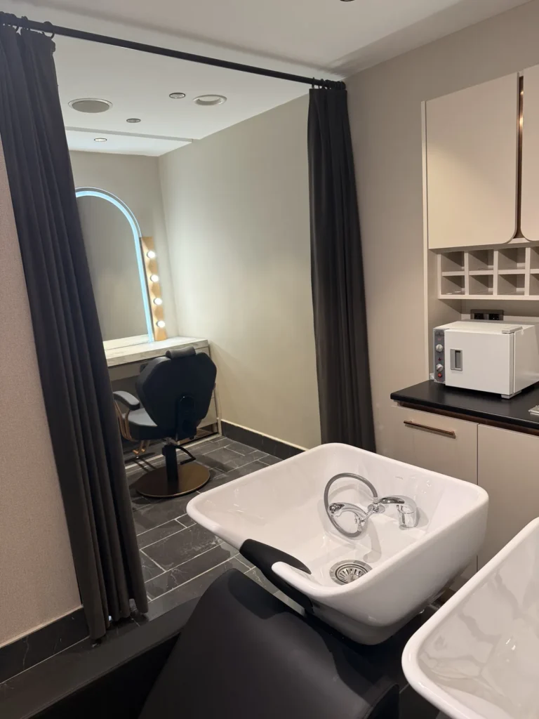 Élite Coiffeur Taksim saç yıkama ünitesi — keratin ve bakım bölümü